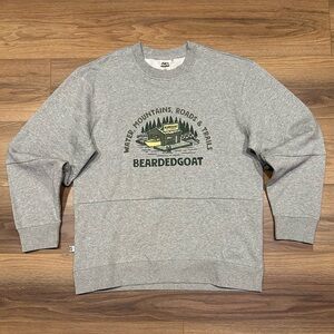 Bearded Goat Graphic Crewneck Sweatshirt in Gray Size XL